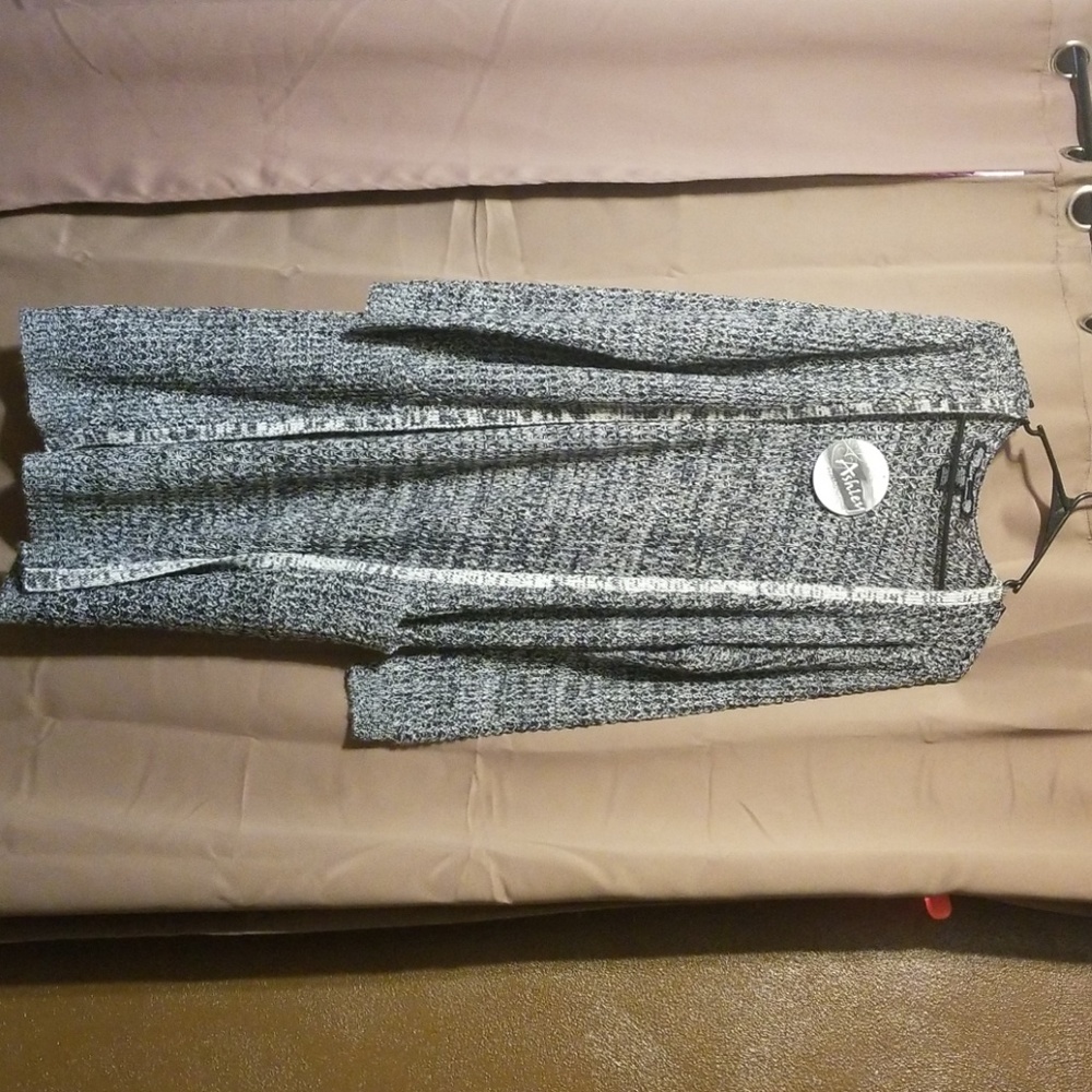 Cardigan - Picture 2 of 3
